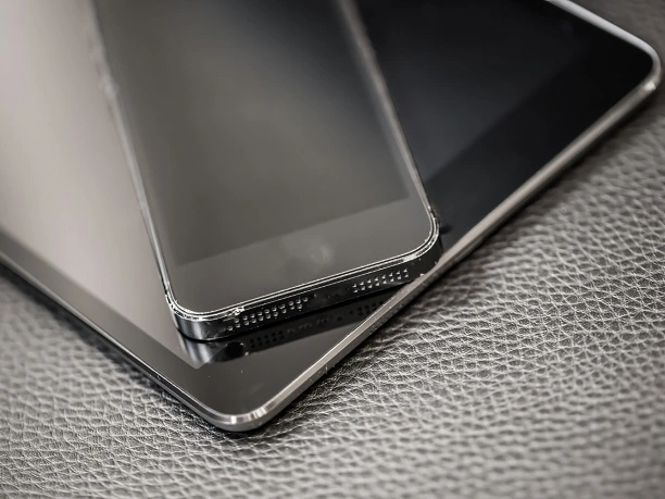 Pellicola per vetri ANKE utilizzata nell'elettronica