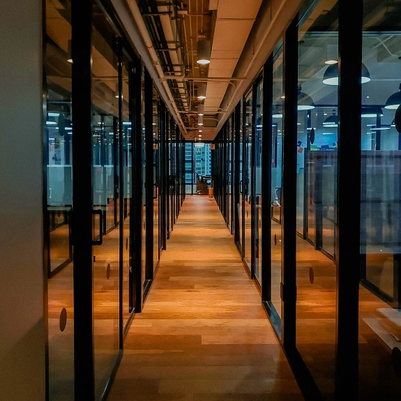 Pellicola per vetri commerciale