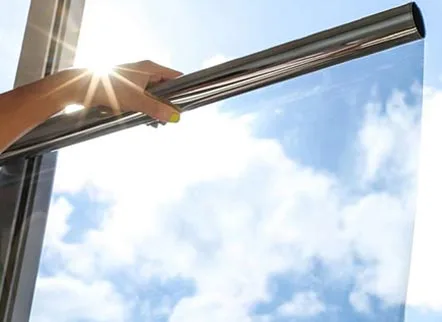 Pellicola di controllo solare